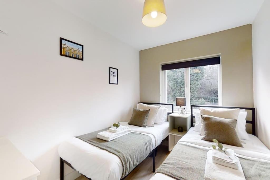 Oakwell View - Modern 3 Bed Barnsley
